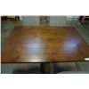 Image 3 : MODERN DINING TABLE AND 4 CHAIRS
