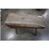 Image 3 : WOOD HORSE SHOEING BENCH