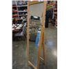 Image 2 : PINE DRESSING MIRROR