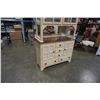 Image 2 : 2 PIECE BUFFET AND HUTCH