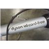 Image 4 : Dyson V6 cord free vacuum with charger