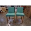 Image 2 : PAIR OF GREEN BAR STOOLS