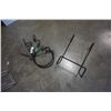 Image 2 : Metal wine rack and metal decor