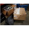 Image 1 : 2 BOXES OF ESTATE GOODS AND DECOR