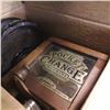 Image 2 : Pocket change machine,travel alarm clock and plant stands