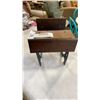 Image 7 : MINIATURE IRON AND WOOD STUDENTS DESK