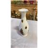 Image 4 : 2 old country rose vases