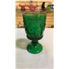 Image 9 : Green decanter and 4 glasses