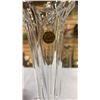 Image 10 : 2 crystal vases and lidded jar