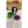 Image 1 : 3 unique pieces of art glass