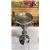 Image 3 : CHRISTMAS CANDLES, CANDLE STANDS AND ORNAMENT