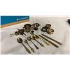 Image 2 : Birks sterling carving set and silver plated items