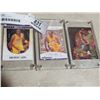 Image 1 : 3 KOBE BRYANT CARDS