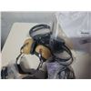 Image 2 : LOT OF HEADPHONES