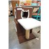 Image 3 : 2 TIER CAT HOUSE WITH PLAY TOY