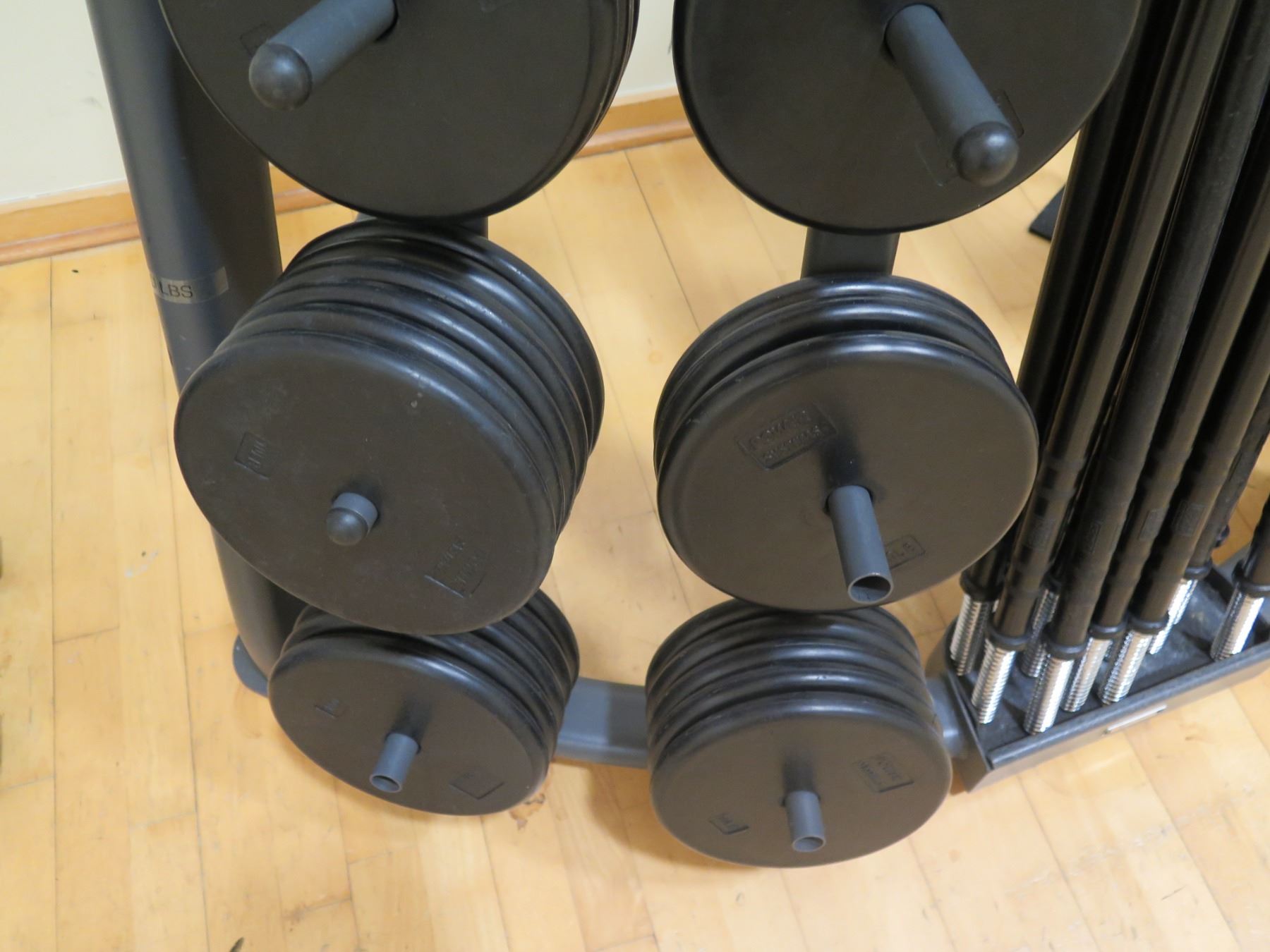 Threaded Barbell Bars, Ring Collars, Weights and Rack - Oahu Auctions