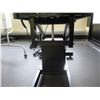 Image 8 : Electric Table