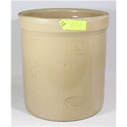 3 GALLON MEDALTA CROCK