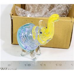 GLASS ELEPHANT PIPE