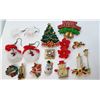 Image 1 : 17)  LOT OF 14 CHRISTMAS THEMED JEWELRY