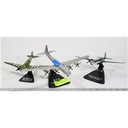 LOT OF 3 MODEL AIRPLANES