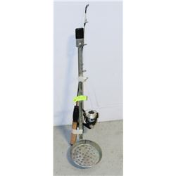 ICE FISHING ROD/ REEL WITH ICE SCOOP