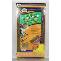 NEW SKI SLOPE SUPER CATNIP SCRATCHING POST