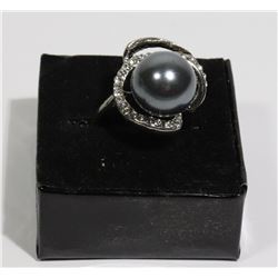 NEW WOMAN'S DESIGNER RING W/GREY CULTURED PEARL