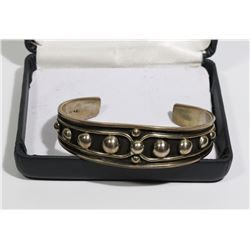 WOMAN'S STERLING SILVER BRACELET