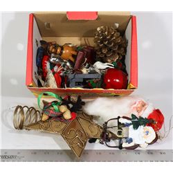21 VINTAGE CHRISTMAS TREE ORNAMENTS