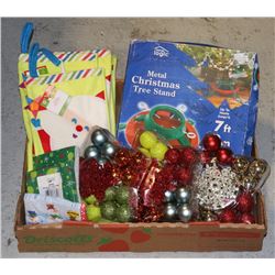 FLAT OF ASSORTED CHRISTMAS