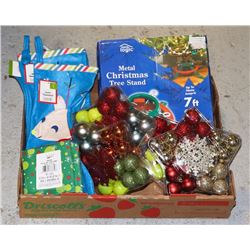 FLAT OF ASSORTED CHRISTMAS