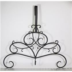 BLACK METAL DECORATIVE WREATH DOOR