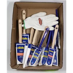 BOX WITH 12 NEW CASTLE PREMIUM PAINT