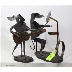 PAIR OF METAL ART DOGS