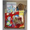 Image 1 : LARGE FLAT OF ASSORTED CHRISTMAS