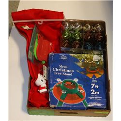 LARGE FLAT OF ASSORTED CHRISTMAS