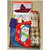 Image 1 : LARGE FLAT OF ASSORTED CHRISTMAS