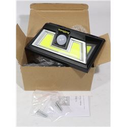 LOT OF 2 NEW SOLAR SECURITY LED LIGHTS