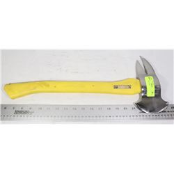 FIRE RESCUE AXE
