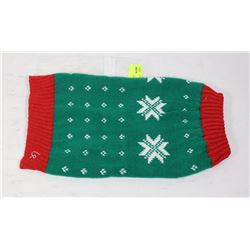CHRISTMAS DOG SWEATER  SIZE M/L