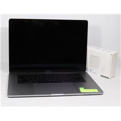 15" 2016 APPLE MACBOOK PRO i7