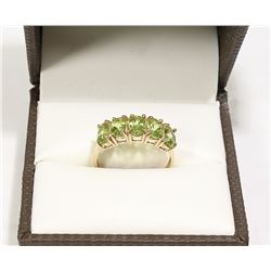 10K PERIDOT RING SIZE 7