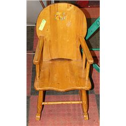 KIDS WOOD ROCKING CHAIR