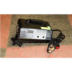MOTOMASTER ELIMINATOR INTELLIGENT BATTERY CHARGER
