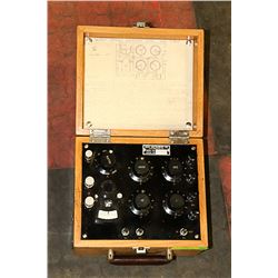 "QUEEN" PORTABLE WHEATSTONE BRIDGE. MODEL E-3107