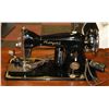 Image 2 : 1950'S VINTAGE SEWING MACHINE & TABLE