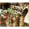 Image 1 : SHOWHOME LOT OF 4 GOLD TONE VASES WITH ARTIFICIAL