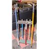 Image 1 : HOCKEY STICK STAND