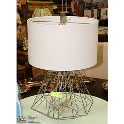 TABLE LAMP- MODERN GEOMETRIC STYLE